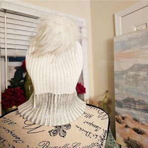 New Marcus Adler Ribbed Metallic Coating Acrylic Pom Pom Hat.